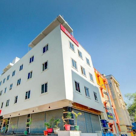Super Hotel O White Ridge Sururnagar Buitenkant foto