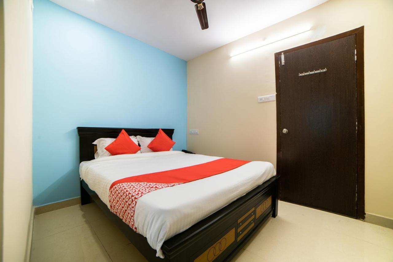 Super Hotel O White Ridge Sururnagar Buitenkant foto