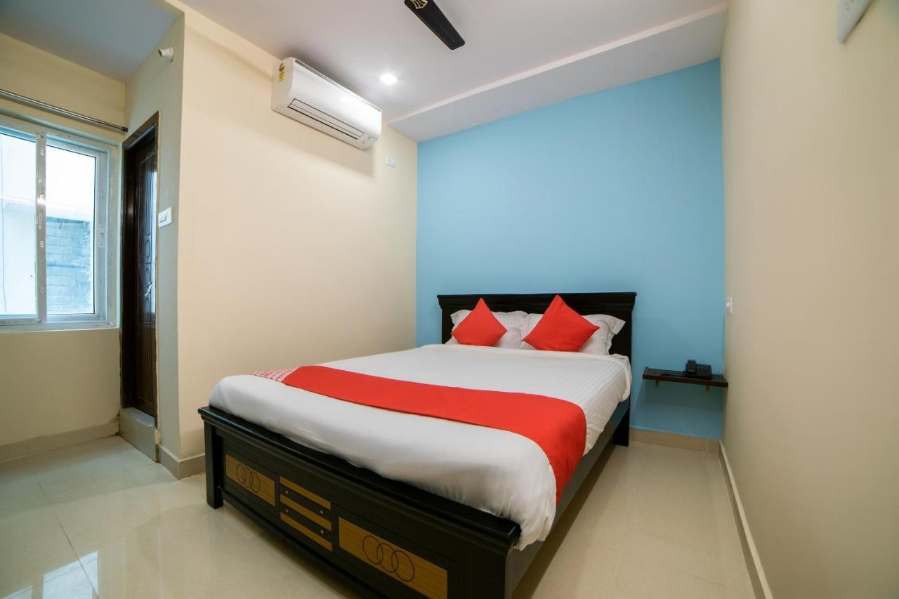 Super Hotel O White Ridge Sururnagar Buitenkant foto
