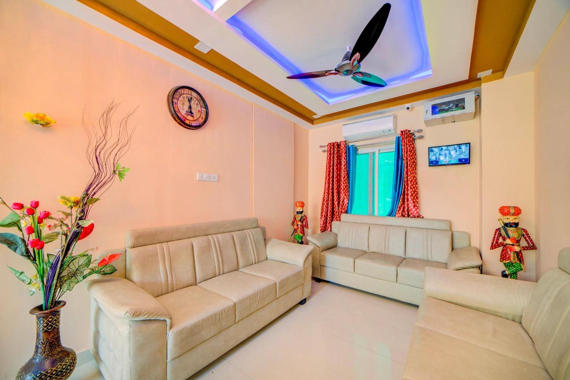 Super Hotel O White Ridge Sururnagar Buitenkant foto