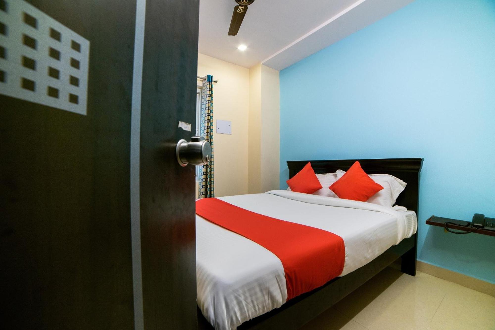Super Hotel O White Ridge Sururnagar Buitenkant foto