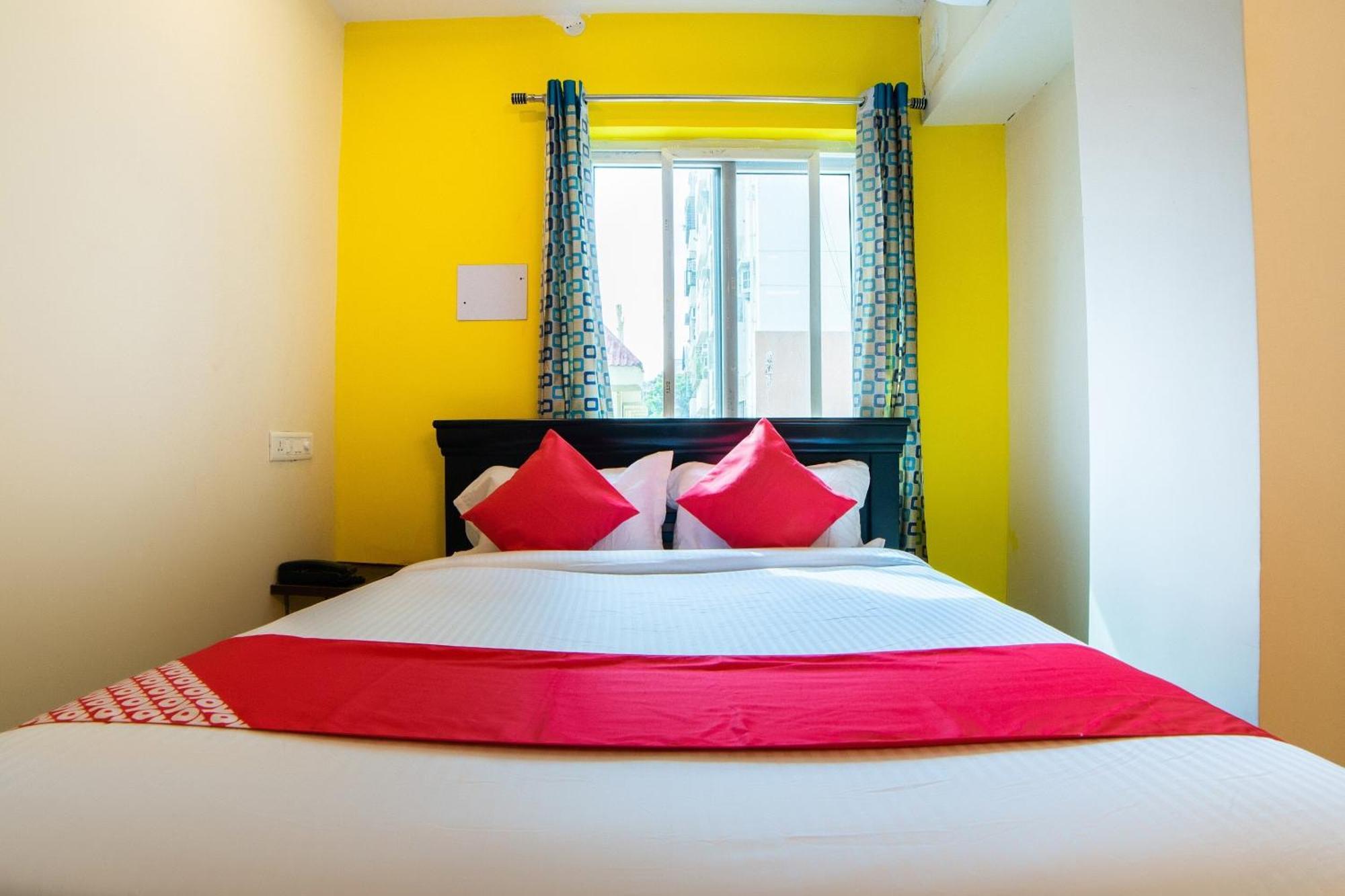 Super Hotel O White Ridge Sururnagar Buitenkant foto