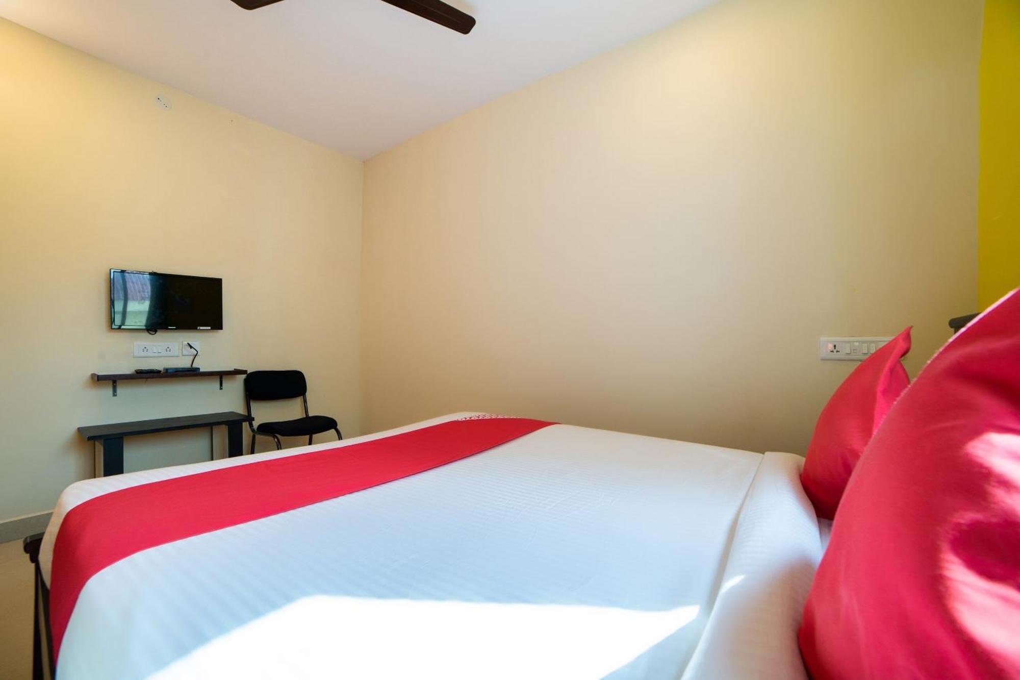 Super Hotel O White Ridge Sururnagar Buitenkant foto