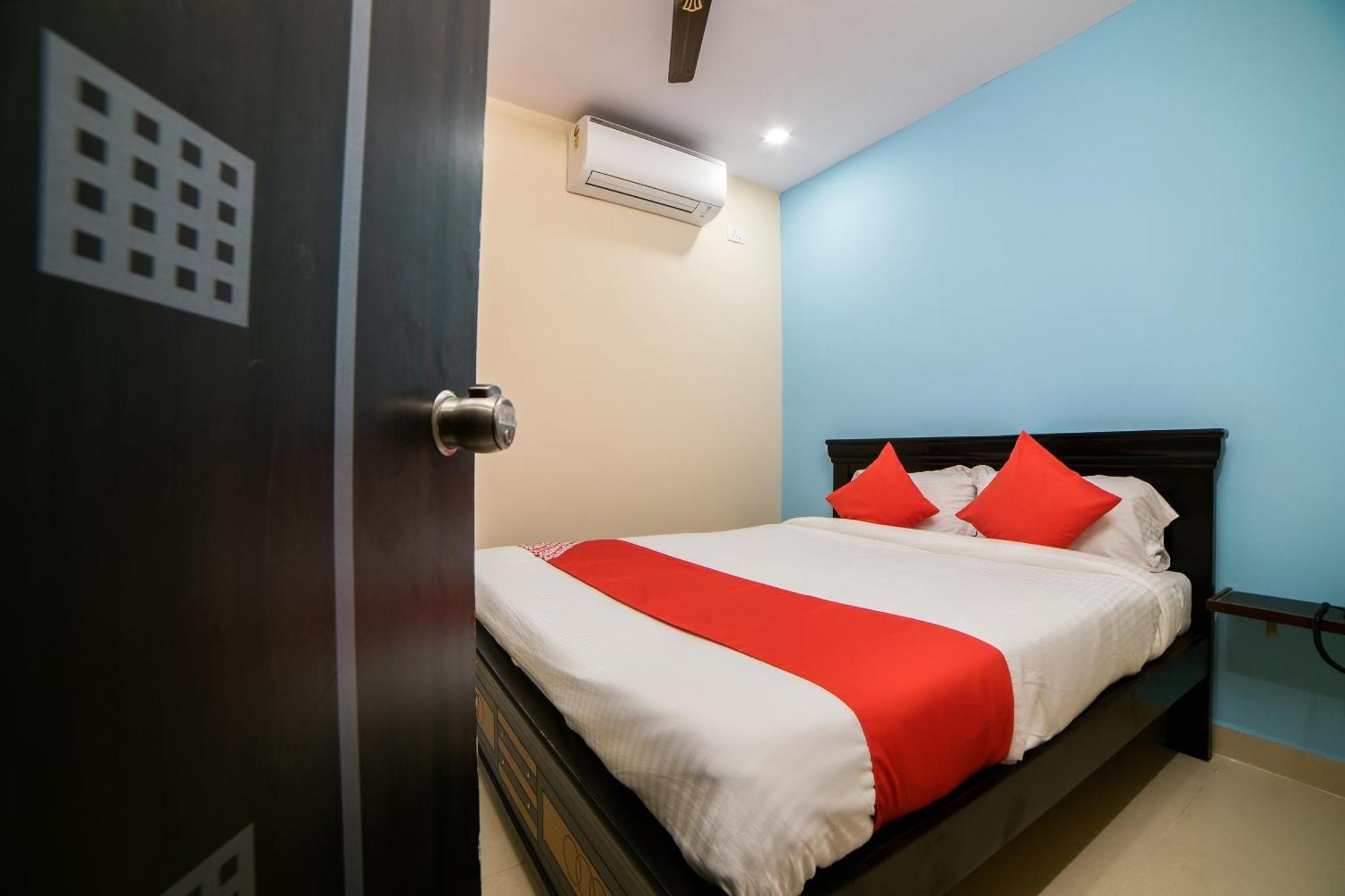 Super Hotel O White Ridge Sururnagar Buitenkant foto