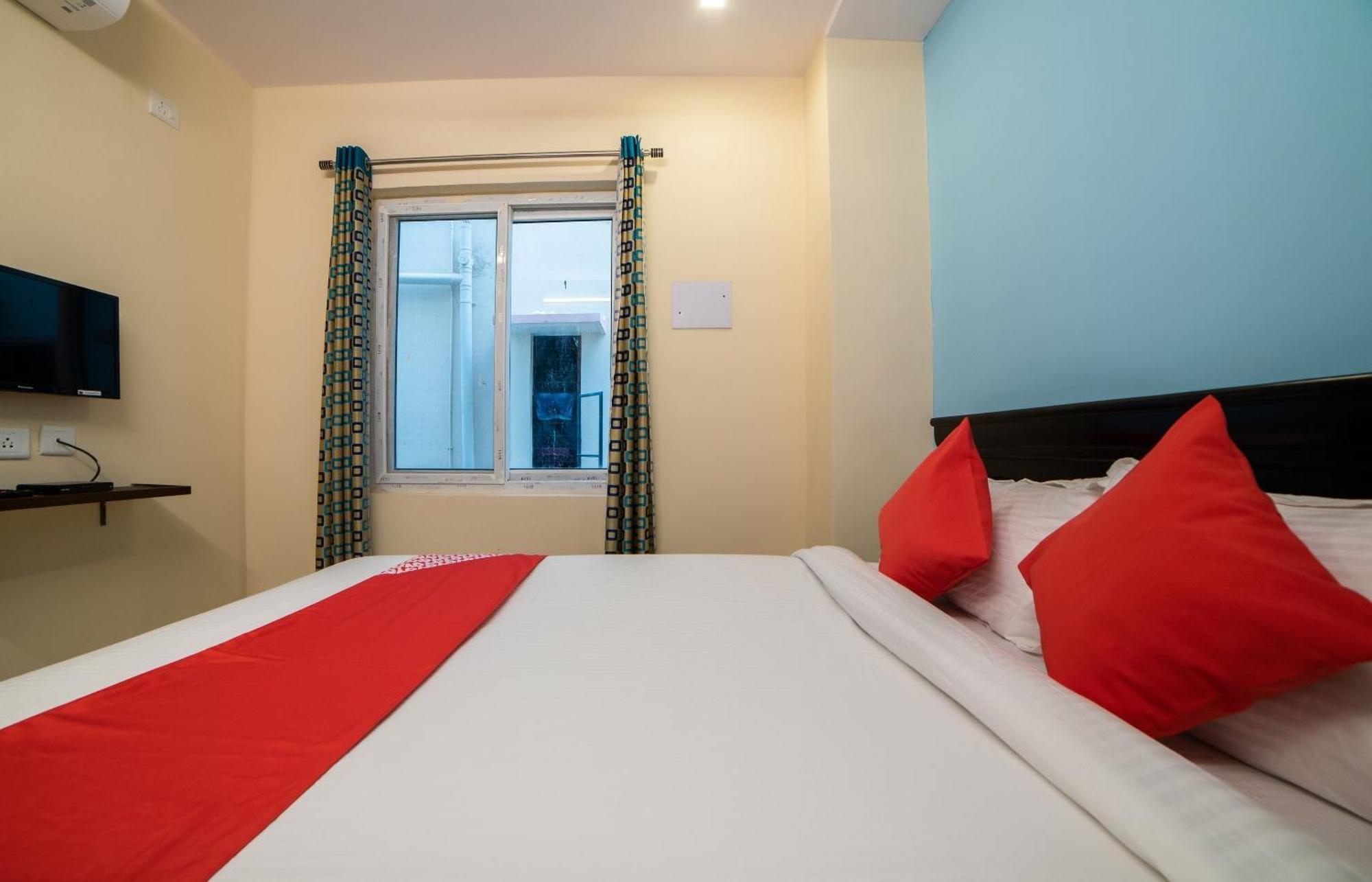 Super Hotel O White Ridge Sururnagar Buitenkant foto